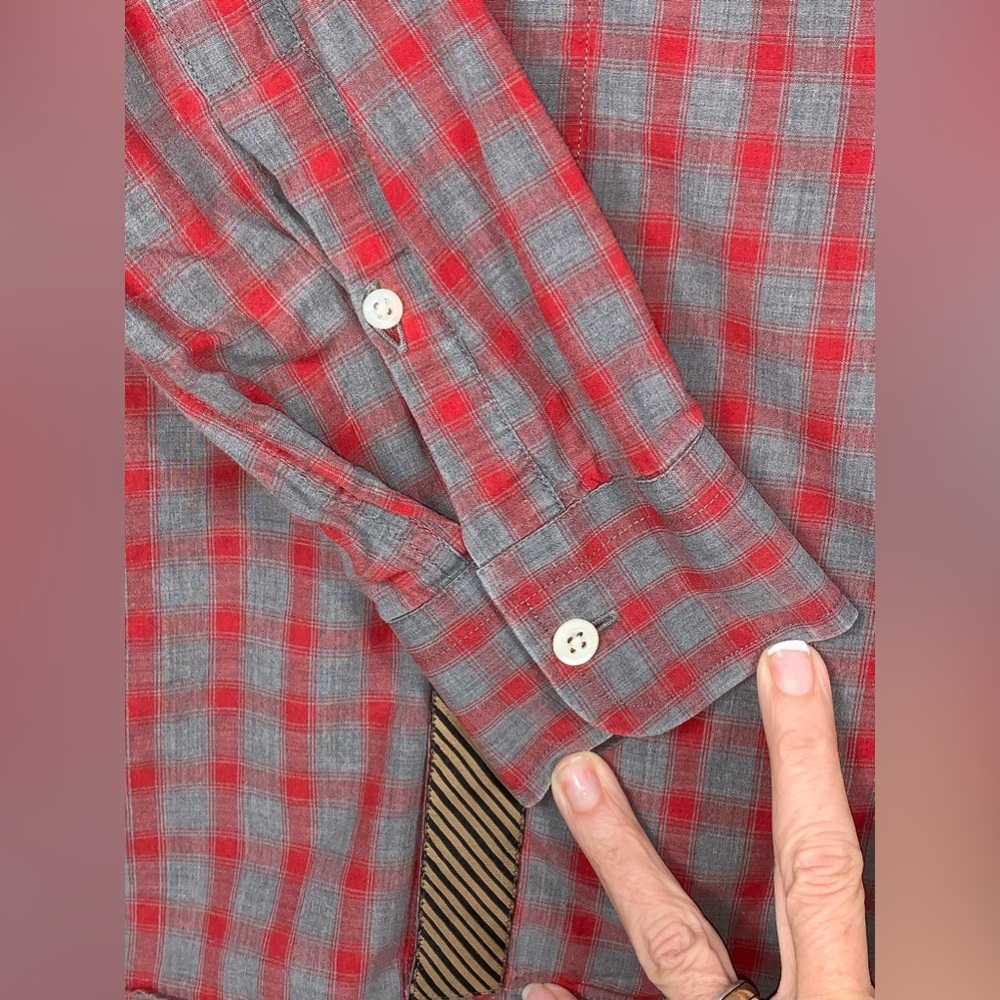 BILLY REID gray red plaid long sleeve button down shirt - Small - Picture 4 of 9